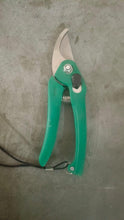 Load image into Gallery viewer, 6 in 1 Garden Tools with Box
